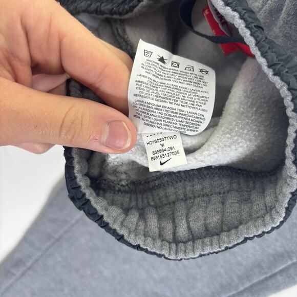 Nike Sportswear Tapered Fleece Sweatpants Men's Medium Grey Joggers 805168-091 - Picture 9 of 9